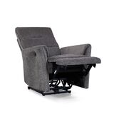 Lumo recliner tuoli, jalkatuki ylh&auml;&auml;ll&auml; ja kallistettu selk&auml;noja.